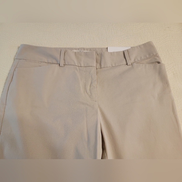 NWT Loft Ladies Julie Cropped Khaki Pant - Picture 2 of 4